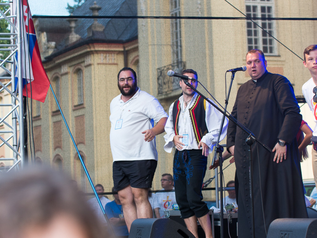 W obiektywie: Święto Narodów