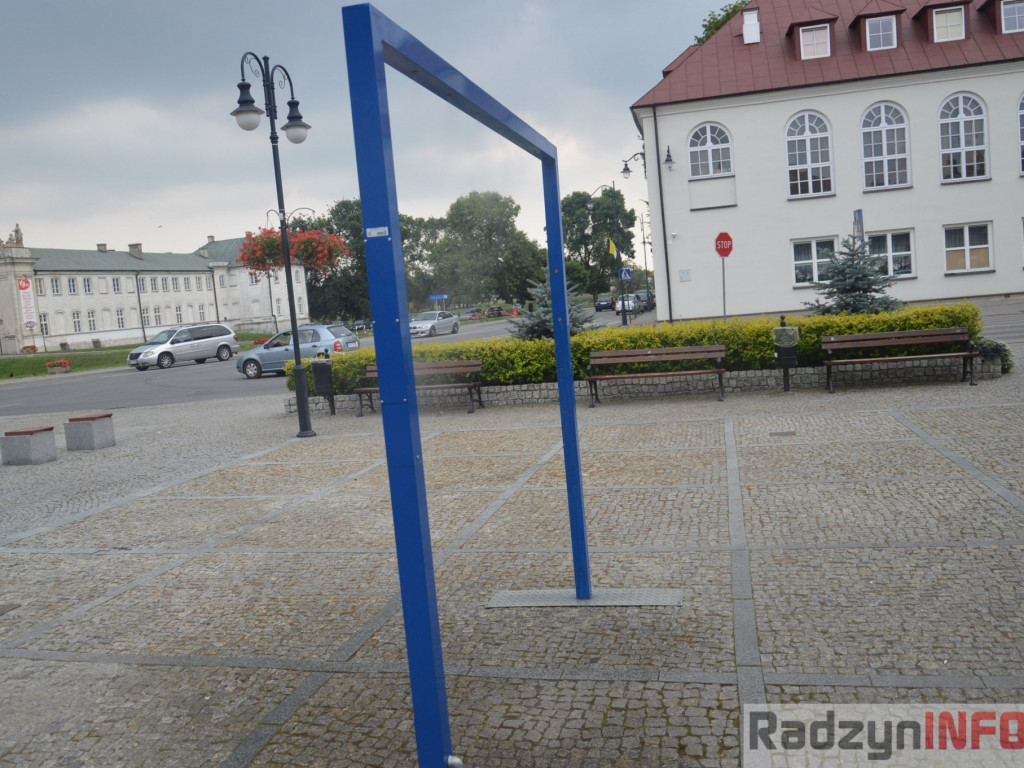 Na Placu Wolności stanęła kurtyna wodna