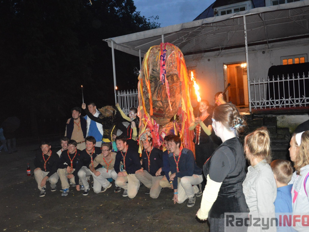 Widowisko teatru ognia