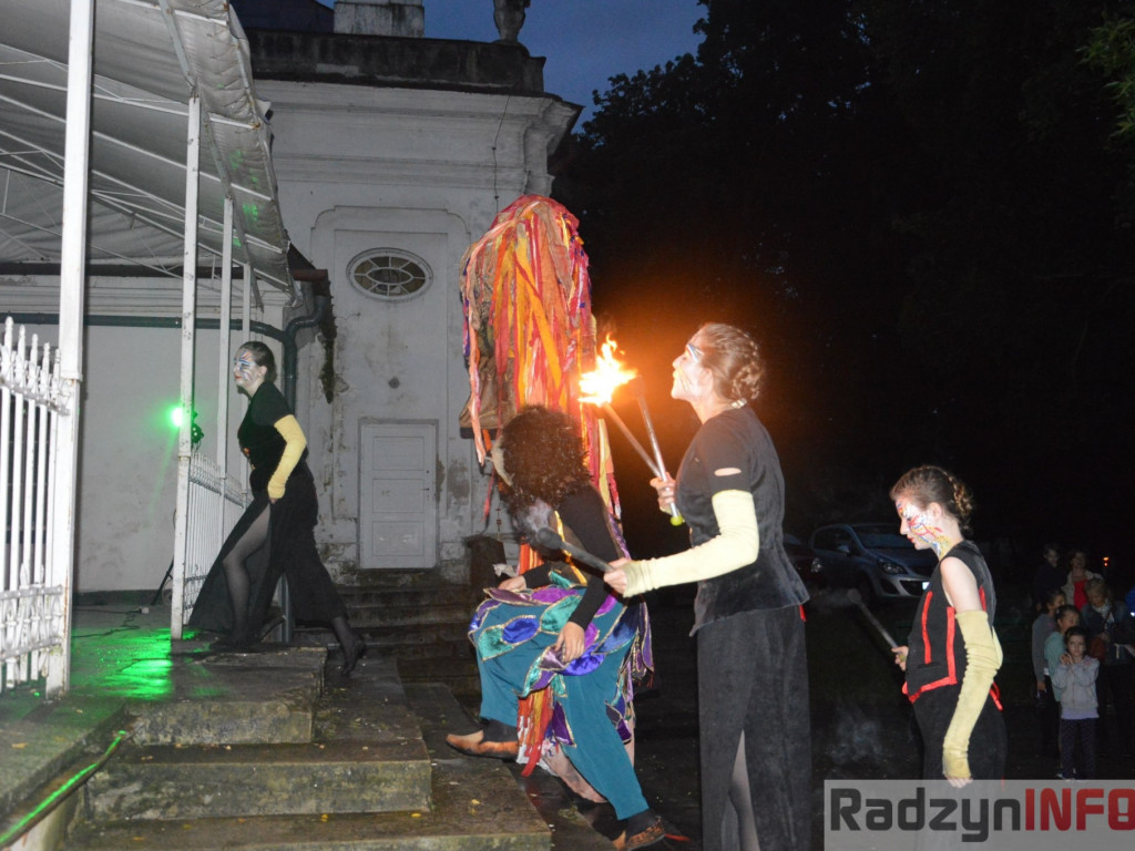 Widowisko teatru ognia