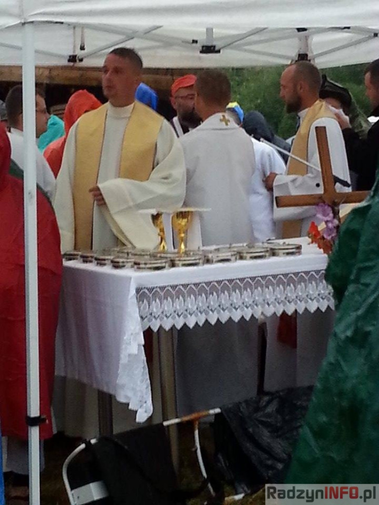 W deszczu, dzień 8