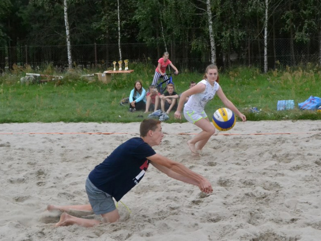 Siedlanów miejscem 6. turnieju siatkówki plażowej