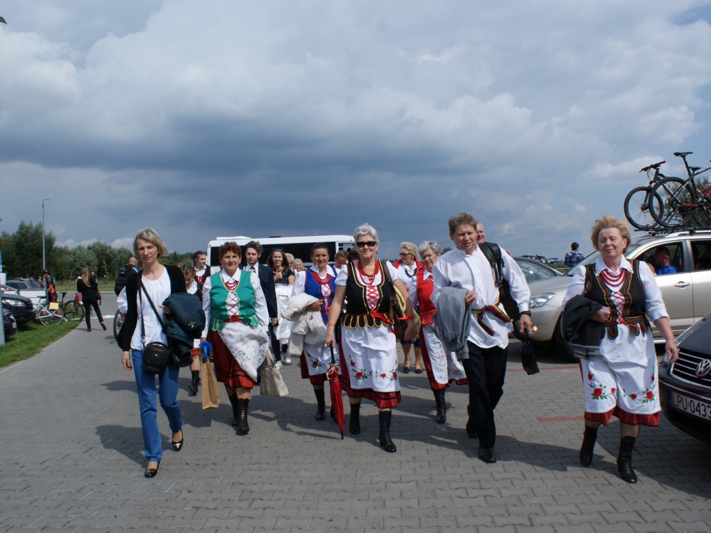 Wyjazd na I Festiwal Tradycji Ludowych  z LGD ZAPIECEK