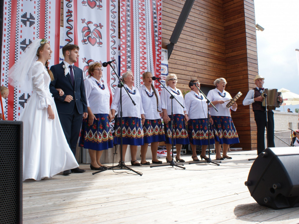 Wyjazd na I Festiwal Tradycji Ludowych  z LGD ZAPIECEK