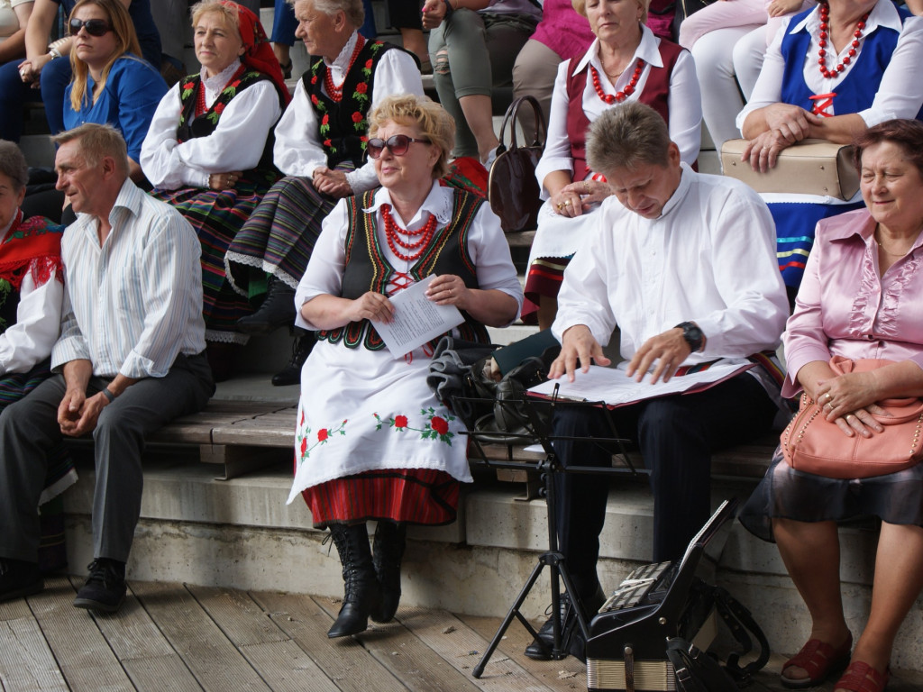 Wyjazd na I Festiwal Tradycji Ludowych  z LGD ZAPIECEK