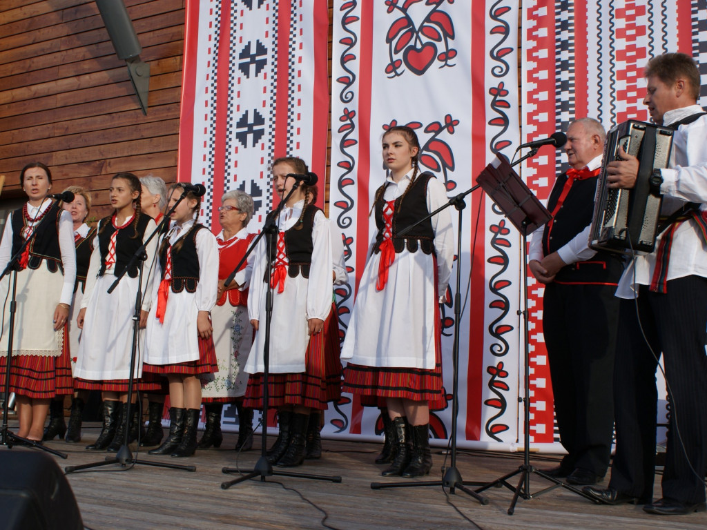 Wyjazd na I Festiwal Tradycji Ludowych  z LGD ZAPIECEK