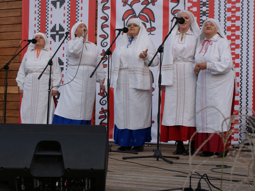 Wyjazd na I Festiwal Tradycji Ludowych  z LGD ZAPIECEK