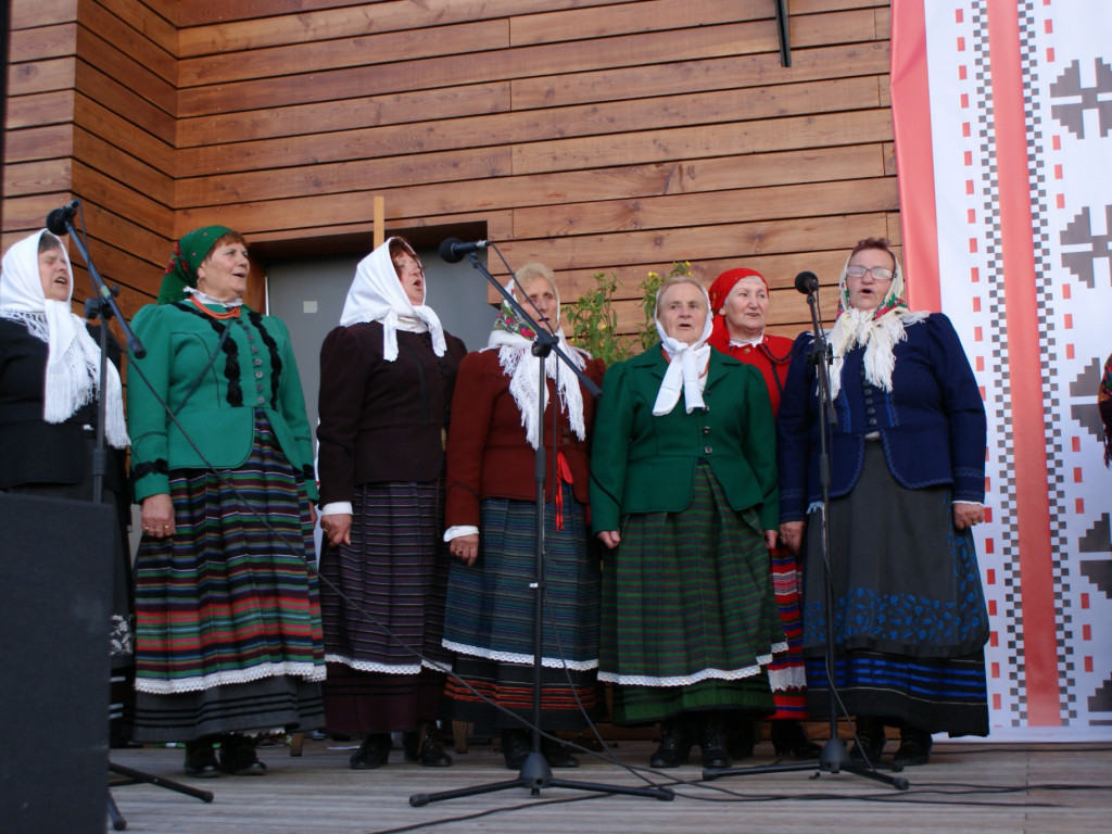 Wyjazd na I Festiwal Tradycji Ludowych  z LGD ZAPIECEK