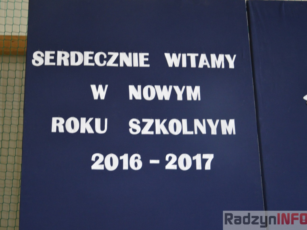 Tradycja i nowoczesność - pierwszy dzień szkoły w I LO
