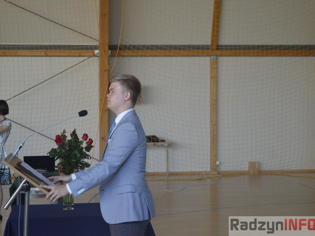 Tradycja i nowoczesność - pierwszy dzień szkoły w I LO
