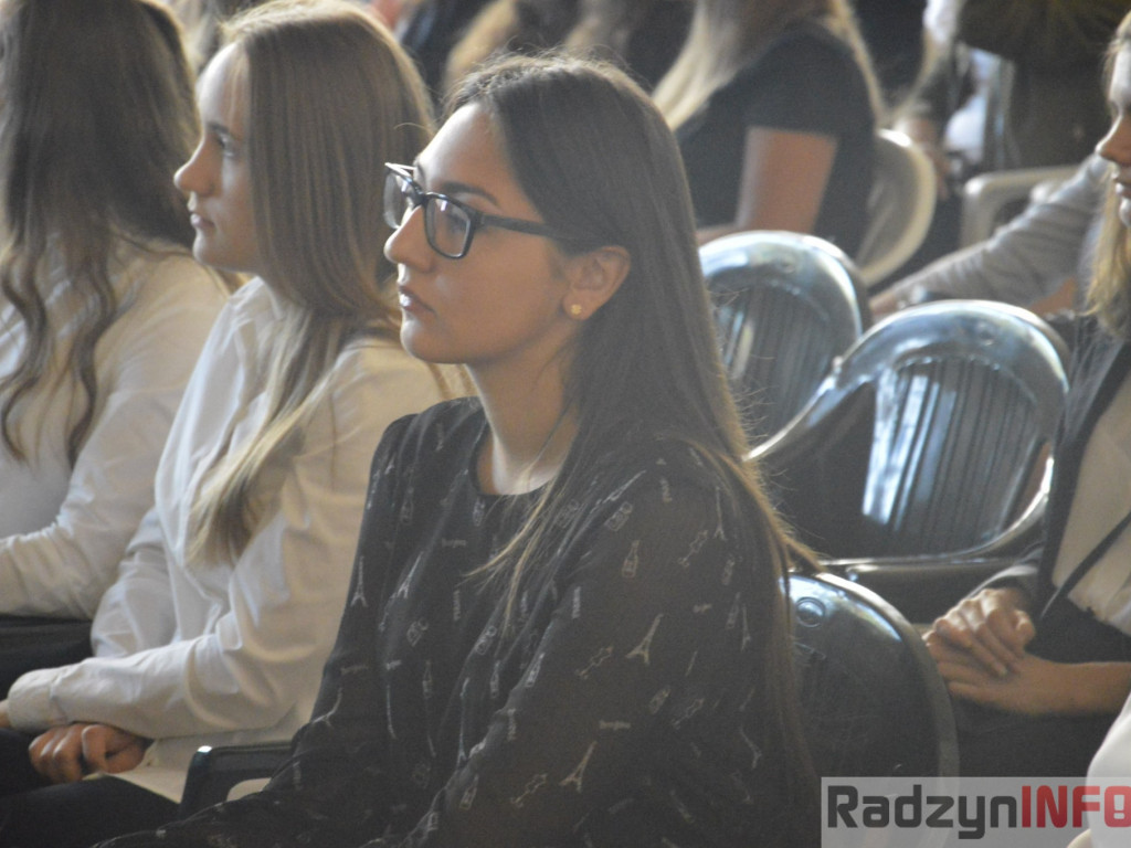Tradycja i nowoczesność - pierwszy dzień szkoły w I LO