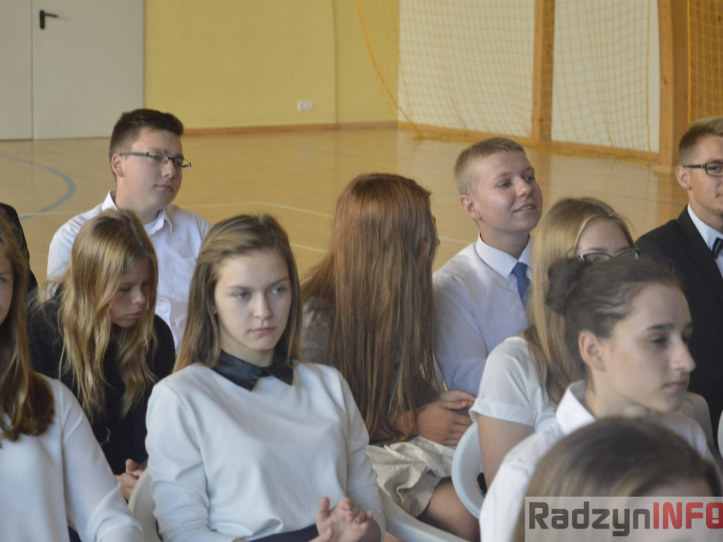 Tradycja i nowoczesność - pierwszy dzień szkoły w I LO