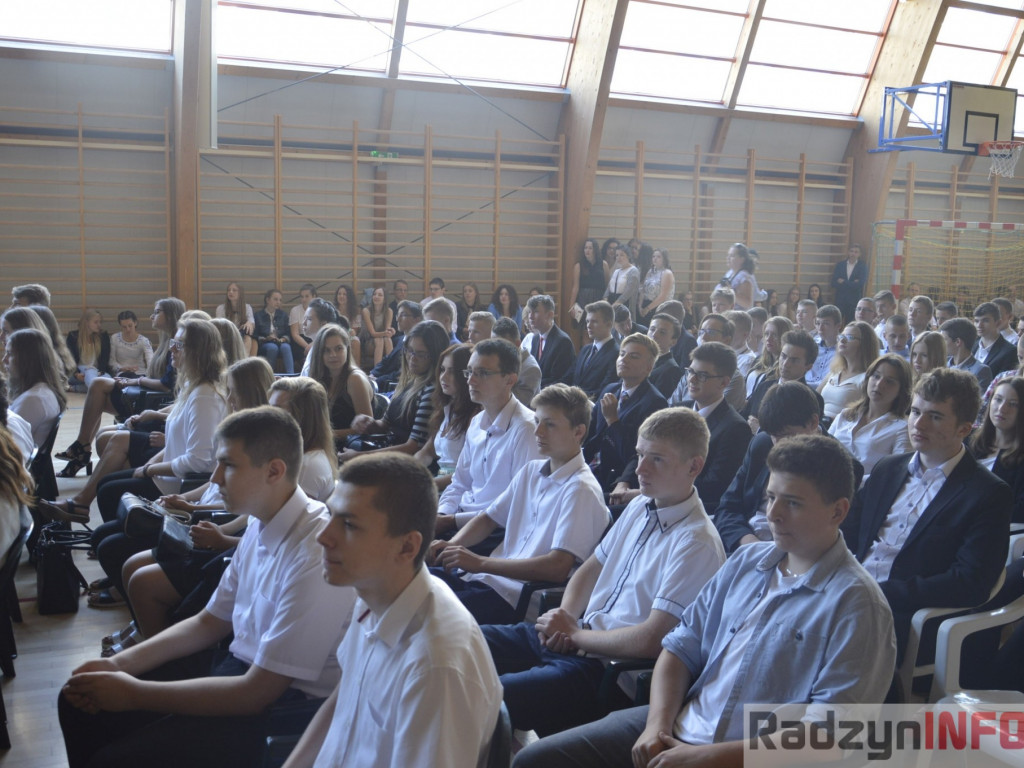Tradycja i nowoczesność - pierwszy dzień szkoły w I LO