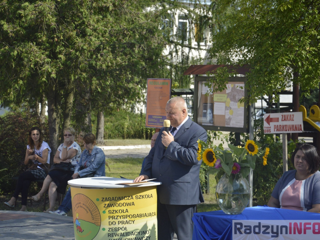 Współpraca kluczem do sukcesu, czyli  nowy rok szkolny w SOSW