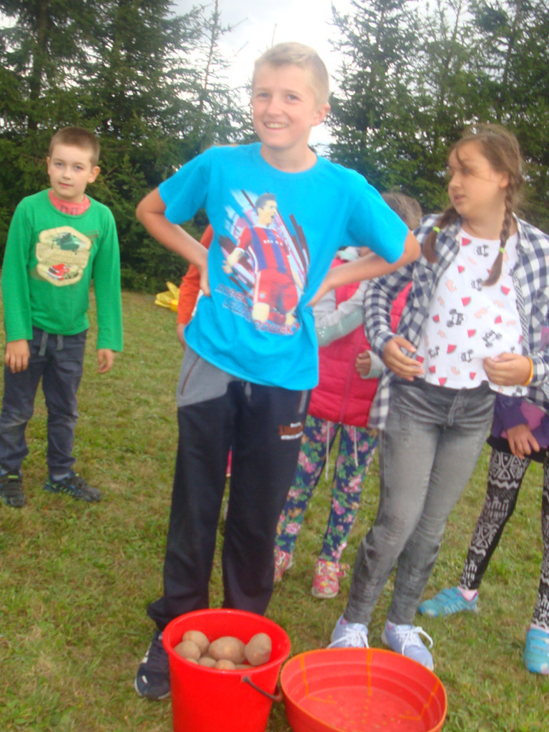 Święto Pieczonego Ziemniaka w SP w Zakrzewie