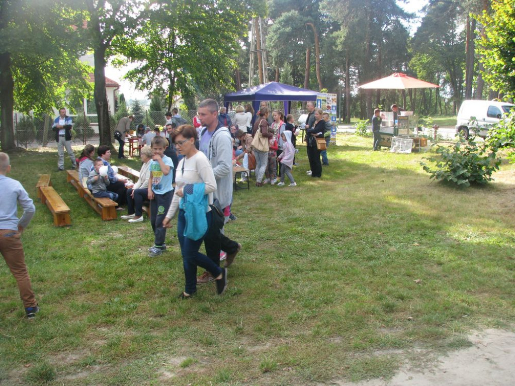 Piknik rodzinny w Borkach