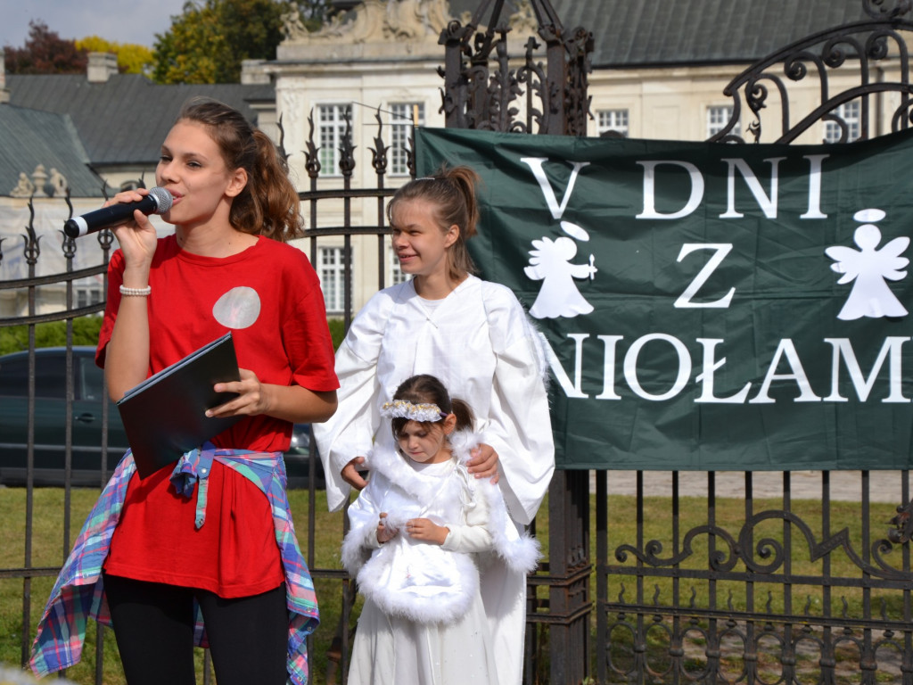 Orszak życzliwych aniołów przeszedł ulicami Radzynia