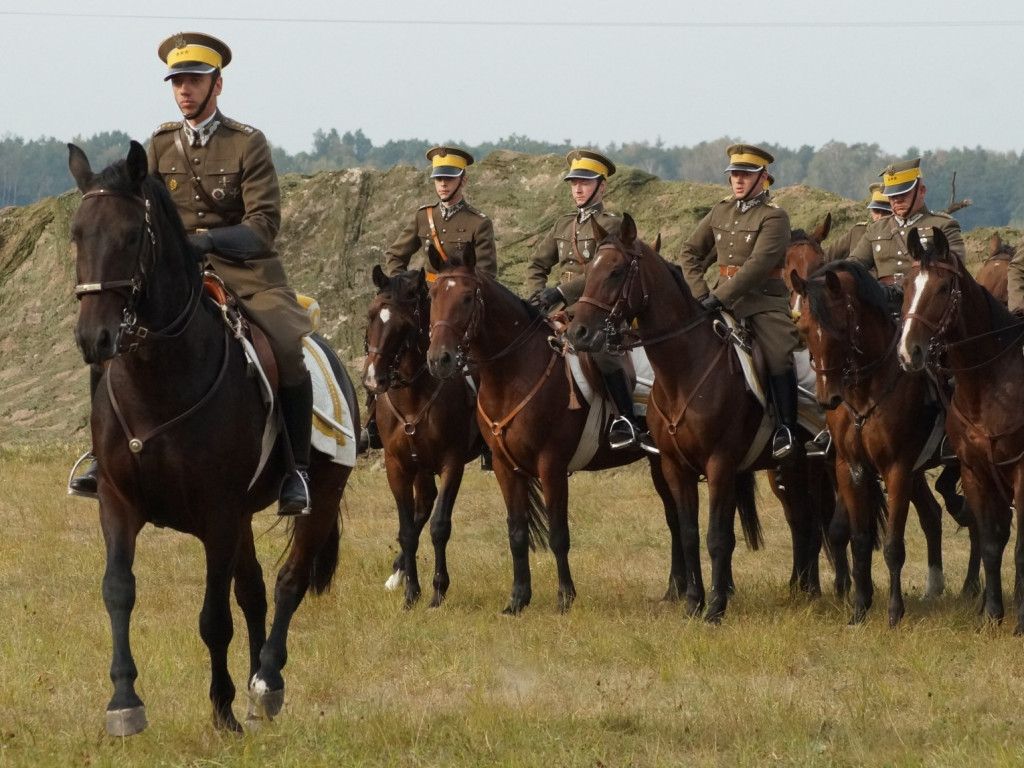 Parada kawaleryjska w 77. rocznicę bitwy pod Kockiem