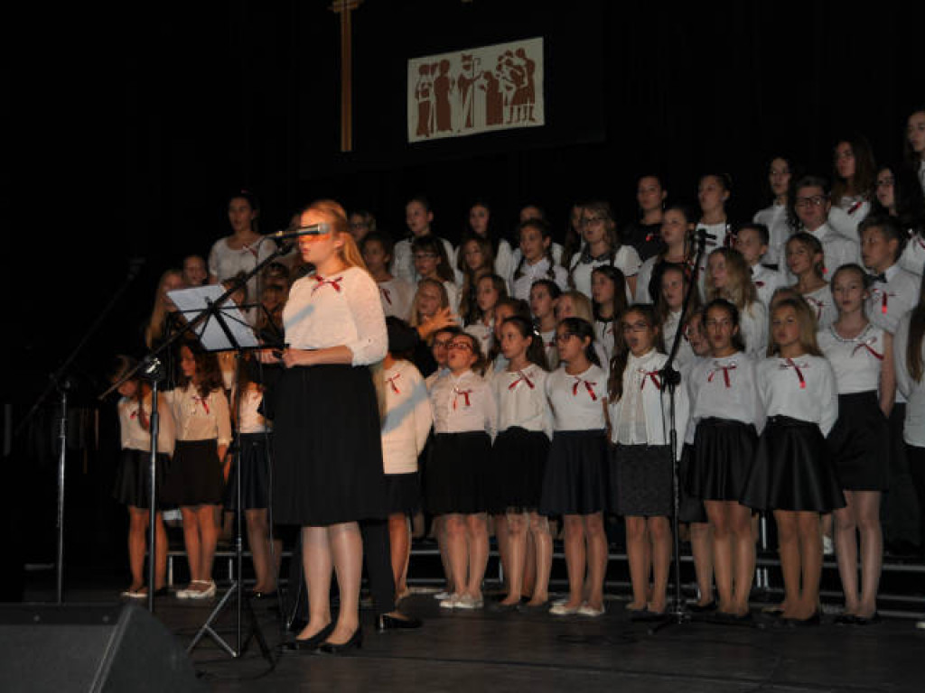 Przegląd Pieśni Ojczyźnianych