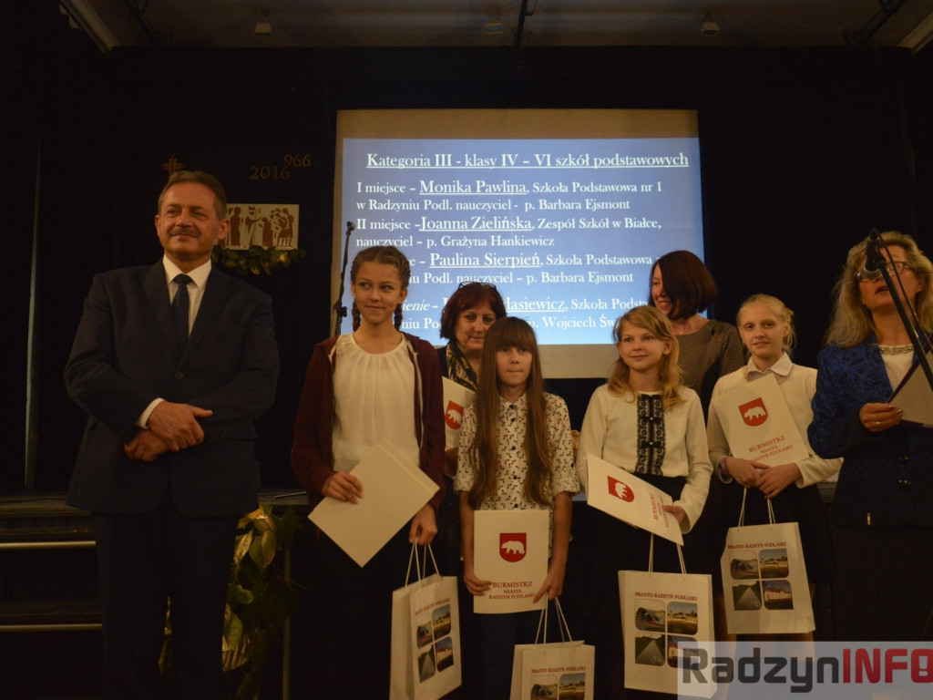 Laureaci konkursów nagrodzeni