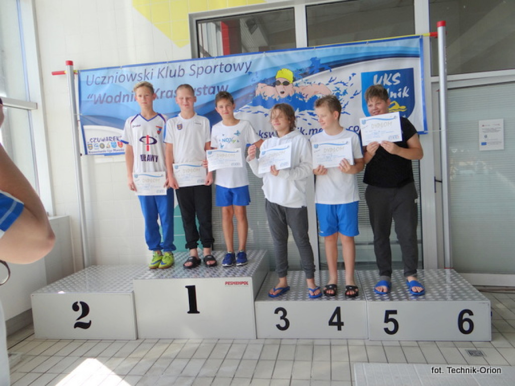 Radzyniacy w  IV rundzie Ligi Pływackiej 