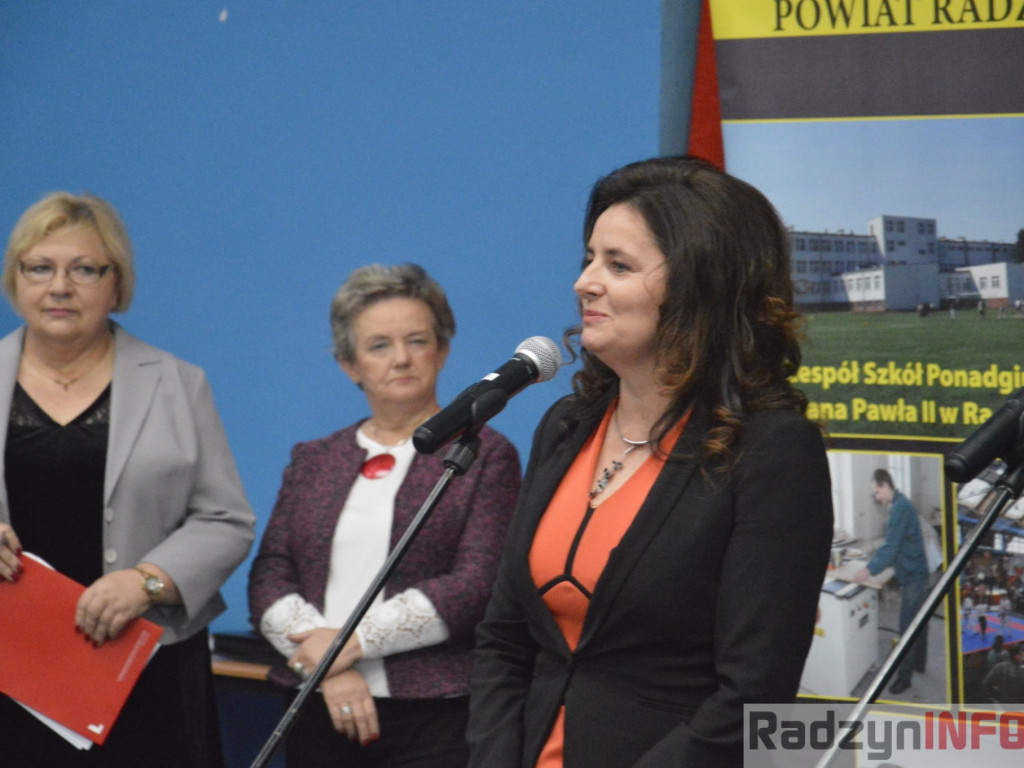 Zobaczyć młodzież w polskich zakładach pracy, a nie na lotniskach - Targi Pracy w ZSP