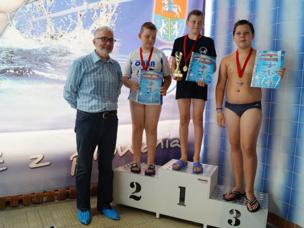 Radzyńscy pływacy na zawodach w Lubartowie