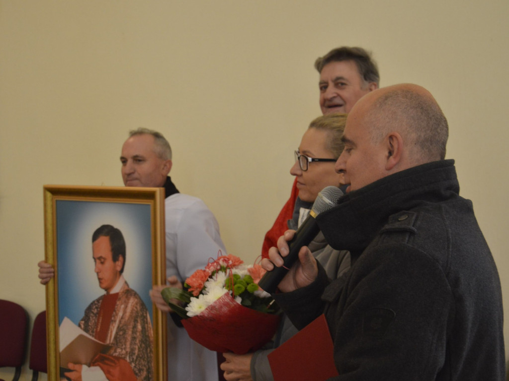 Relikwie bł. ks. Jerzego Popiełuszki w kościele pw. Bł. Męczenników Podlaskich