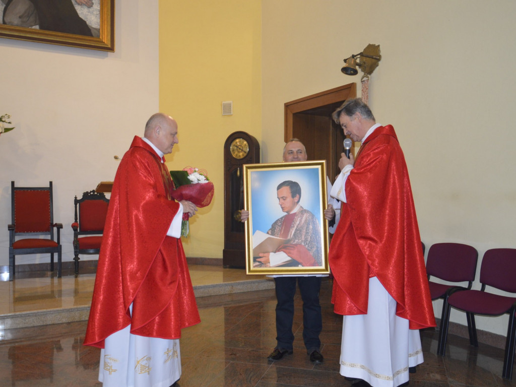 Relikwie bł. ks. Jerzego Popiełuszki w kościele pw. Bł. Męczenników Podlaskich