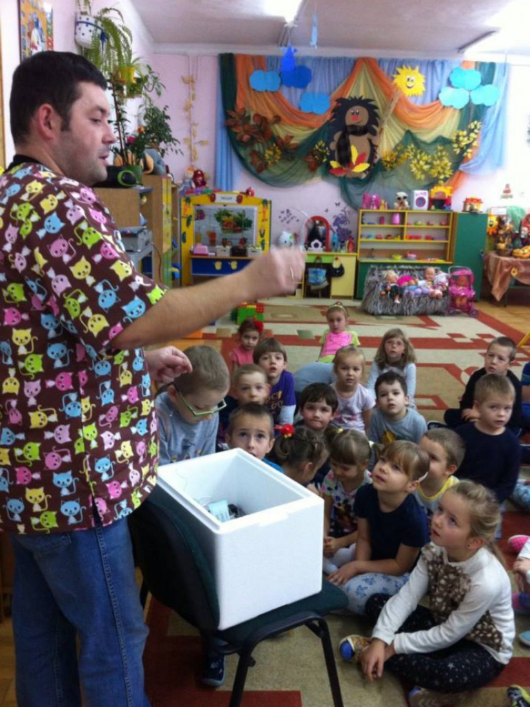 Wizyta weterynarza w przedszkolu na Reja