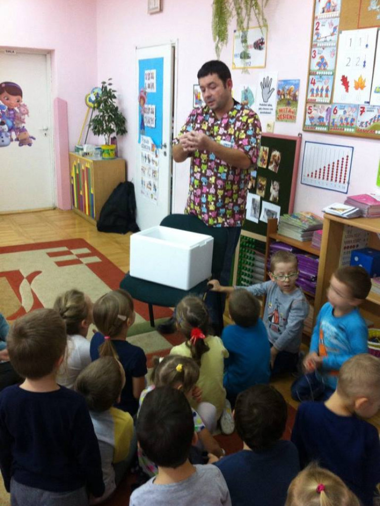 Wizyta weterynarza w przedszkolu na Reja
