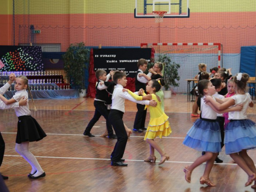 Taniec rządził w Komarówce