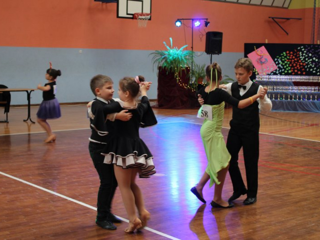 Taniec rządził w Komarówce