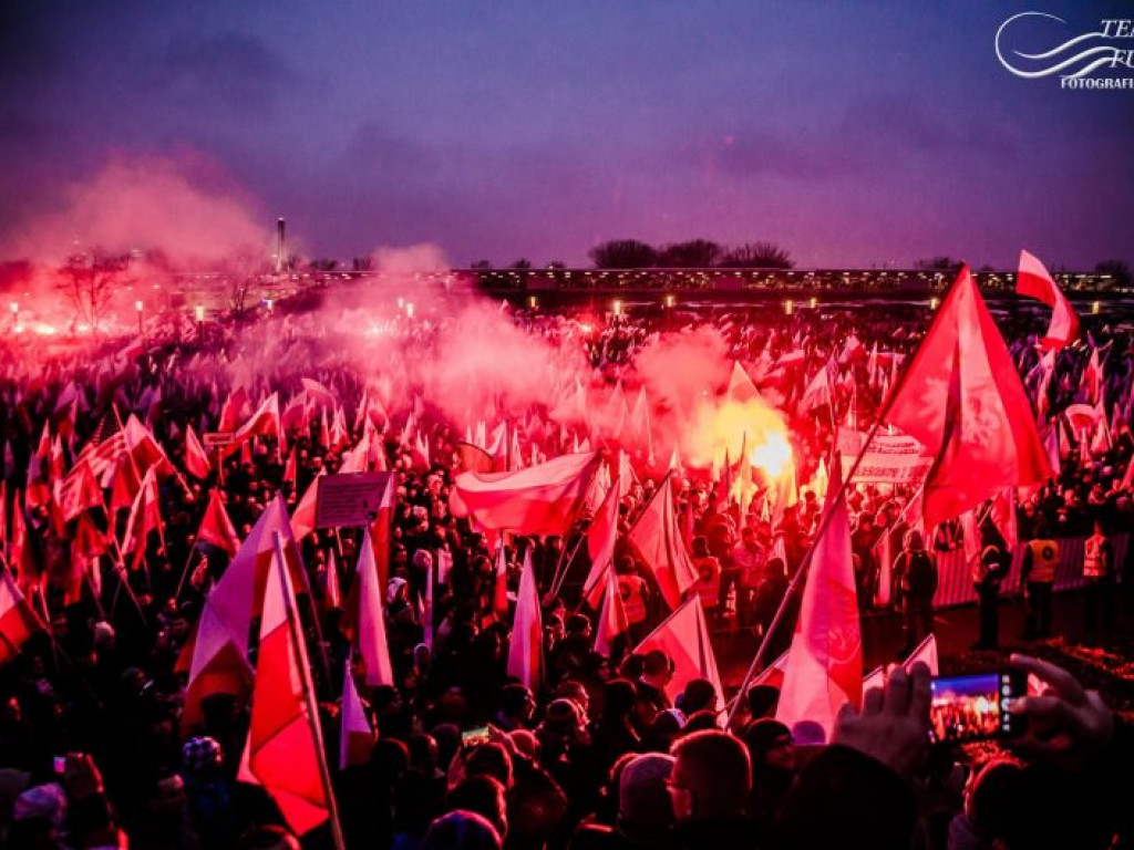 Marsz Niepodległości 2016 - fotorelacja