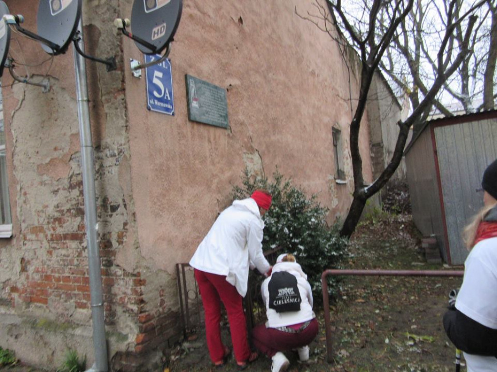 Miłośnicy Nordic Walking uczcili Święto Niepodległości