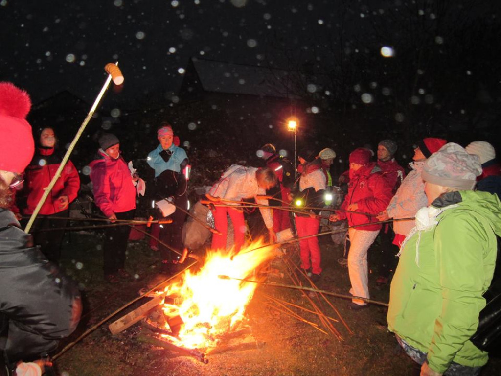 Miłośnicy Nordic Walking uczcili Święto Niepodległości