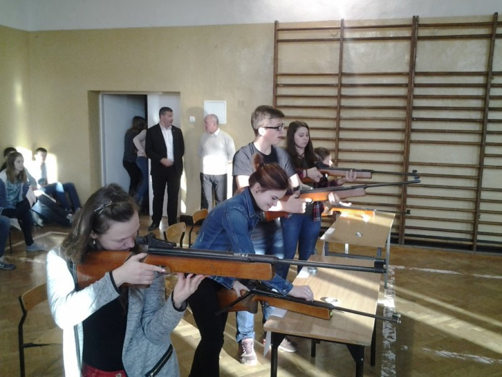 Niepodległościowy Turniej Strzelecki w Komarówce