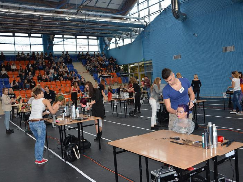 Wielu chciałoby wpaść im w ręce, czyli Międzyszkolny Turniej Fryzjerski w ZSP