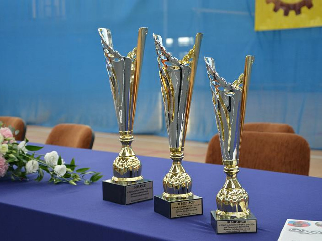 Wielu chciałoby wpaść im w ręce, czyli Międzyszkolny Turniej Fryzjerski w ZSP