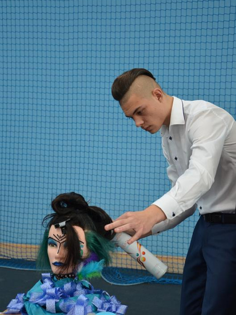 Wielu chciałoby wpaść im w ręce, czyli Międzyszkolny Turniej Fryzjerski w ZSP