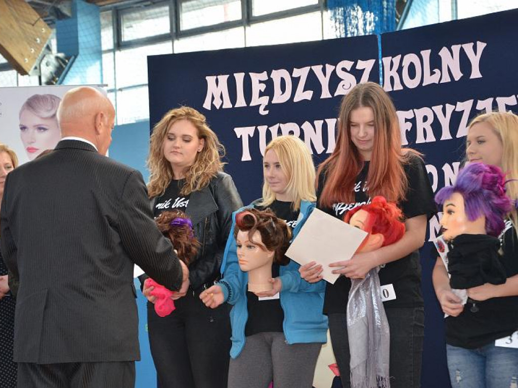 Wielu chciałoby wpaść im w ręce, czyli Międzyszkolny Turniej Fryzjerski w ZSP