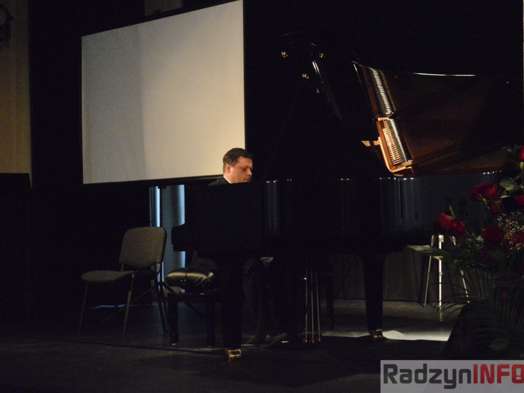 Pamięć pozostaje - koncert poświęcony Zygmuntowi Pietrzakowi