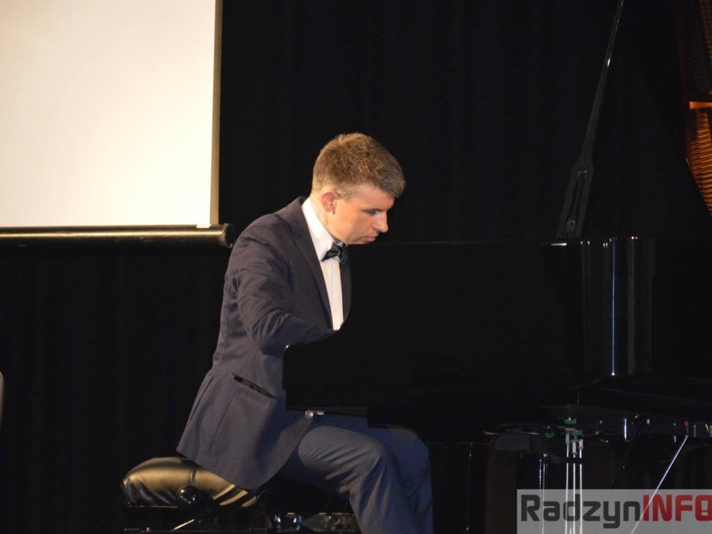 Pamięć pozostaje - koncert poświęcony Zygmuntowi Pietrzakowi