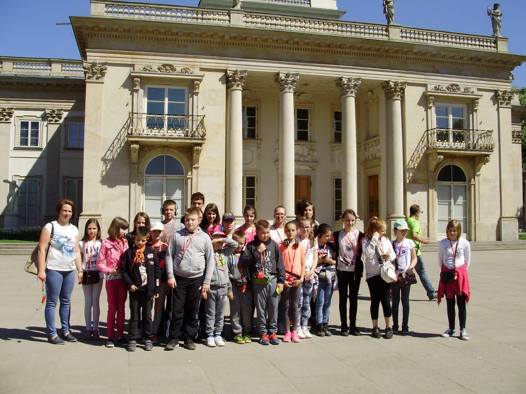 Uczniowie Szkoły Podstawowej w Paszkach Dużych na wycieczce w Warszawie