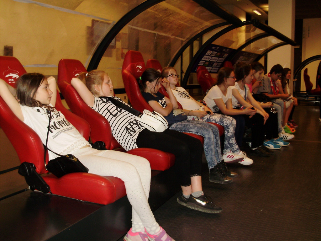 Uczniowie Szkoły Podstawowej w Paszkach Dużych na wycieczce w Warszawie