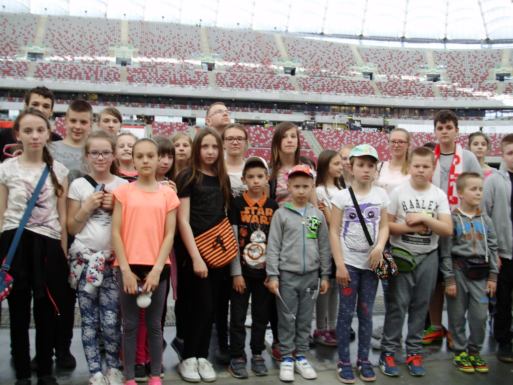 Uczniowie Szkoły Podstawowej w Paszkach Dużych na wycieczce w Warszawie