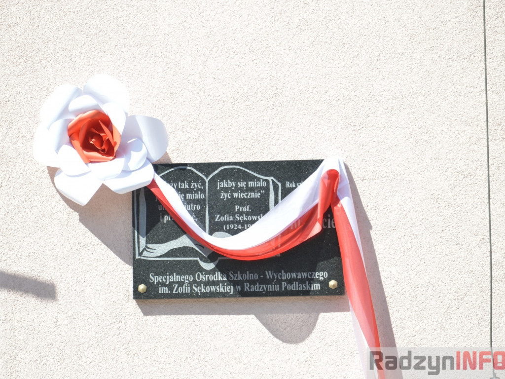 Odsłonięcie pamiątkowej tablicy w SOSW