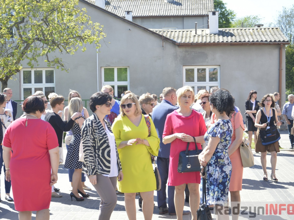 Odsłonięcie pamiątkowej tablicy w SOSW