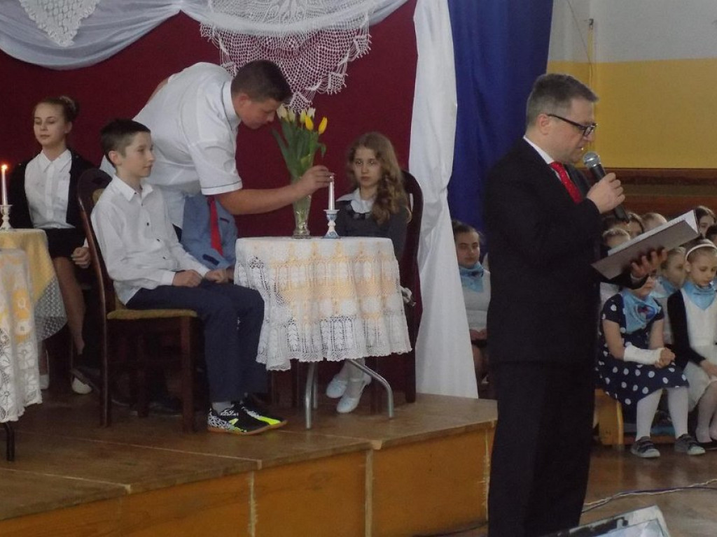 Trzecia rocznica nadania imienia Św. Jana Pawła II SP w Białce