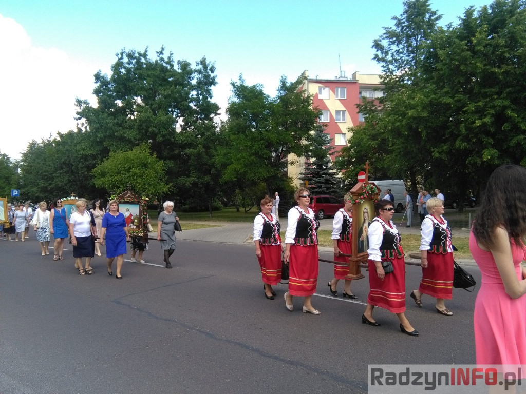 Chrystus idzie przez polską ziemię - uroczystość Bożego Ciała w sanktuarium MBNP